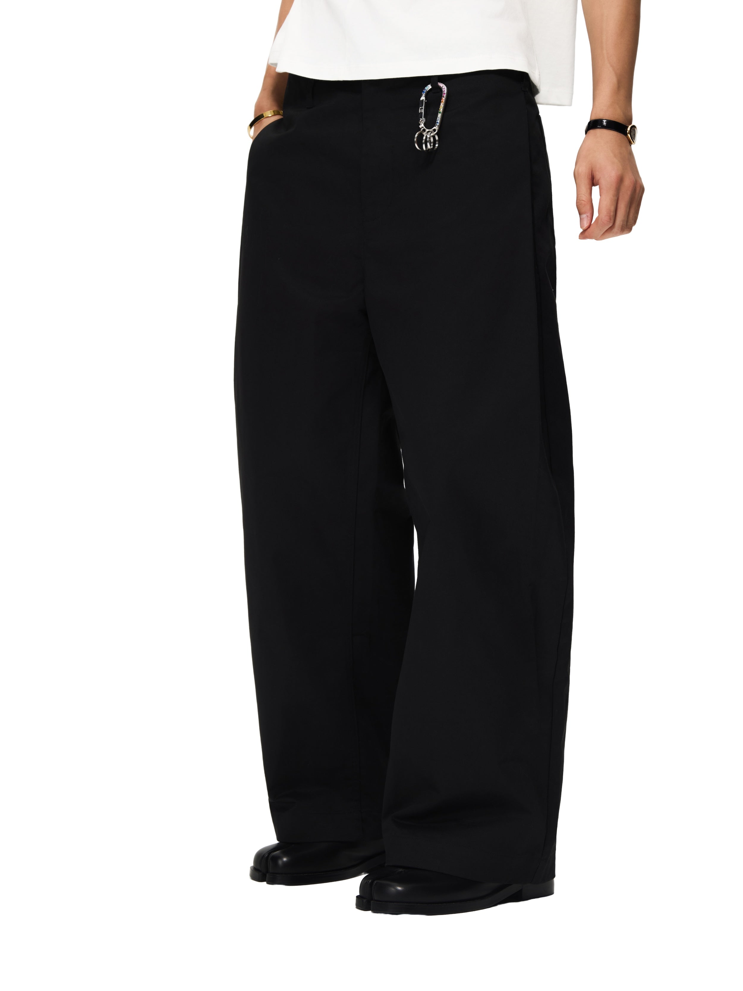 6CRAYON Rigid Coating Straight Black Pants with Side Pleats