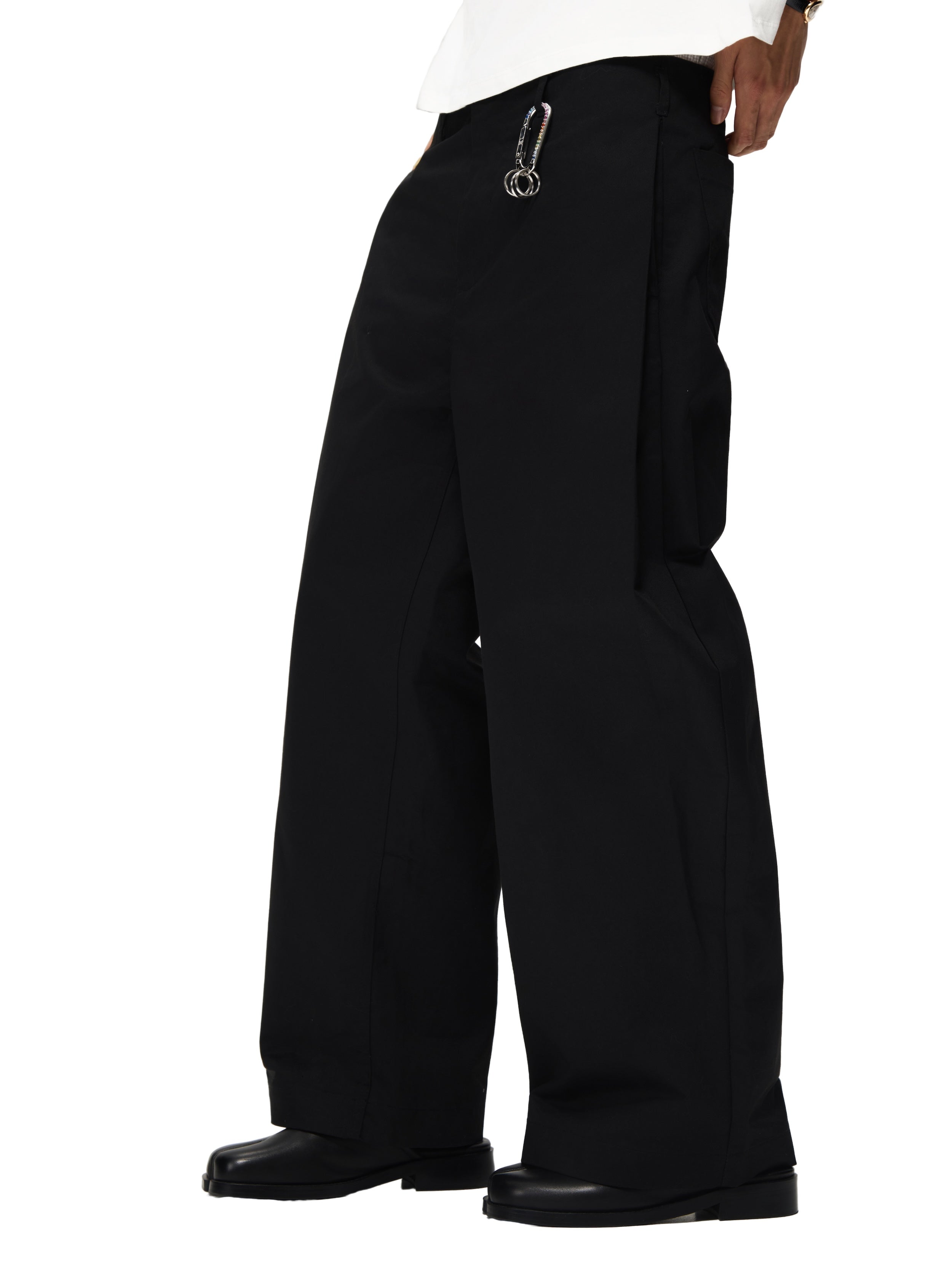 6CRAYON Rigid Coating Straight Black Pants with Side Pleats