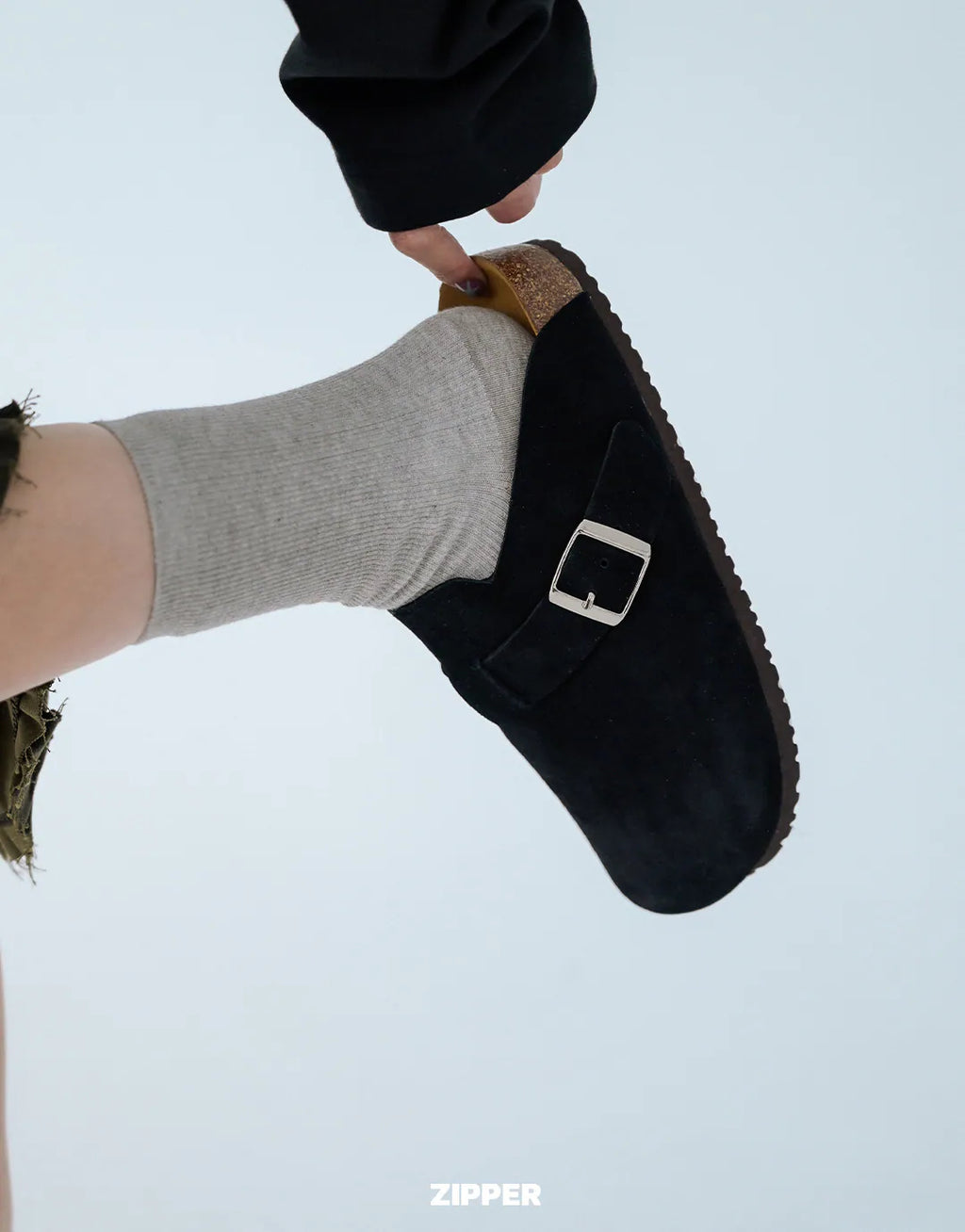 ZIPPER Suede Mules Black