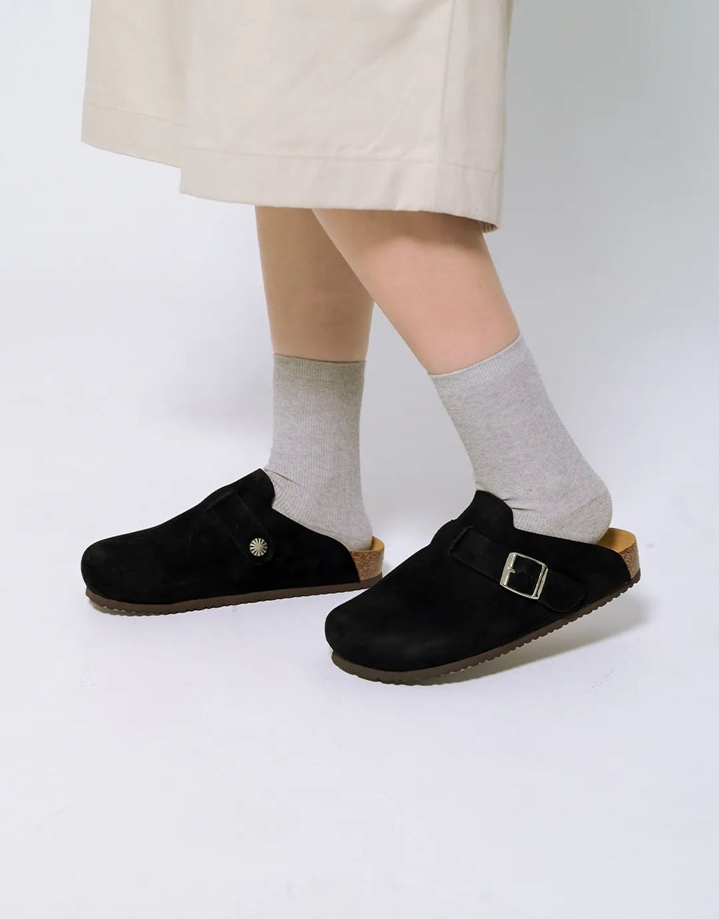 ZIPPER Suede Mules Black