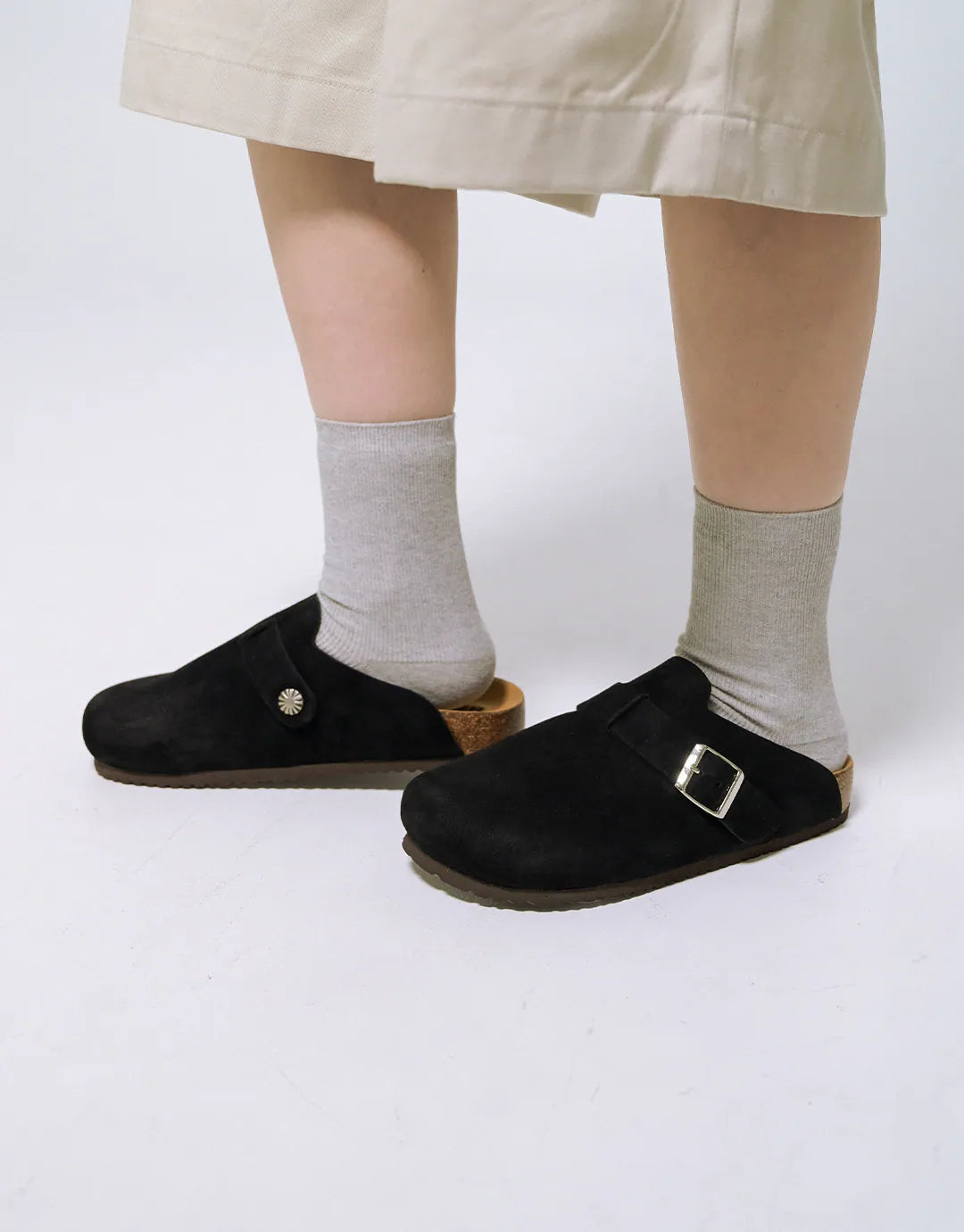 ZIPPER Suede Mules Black