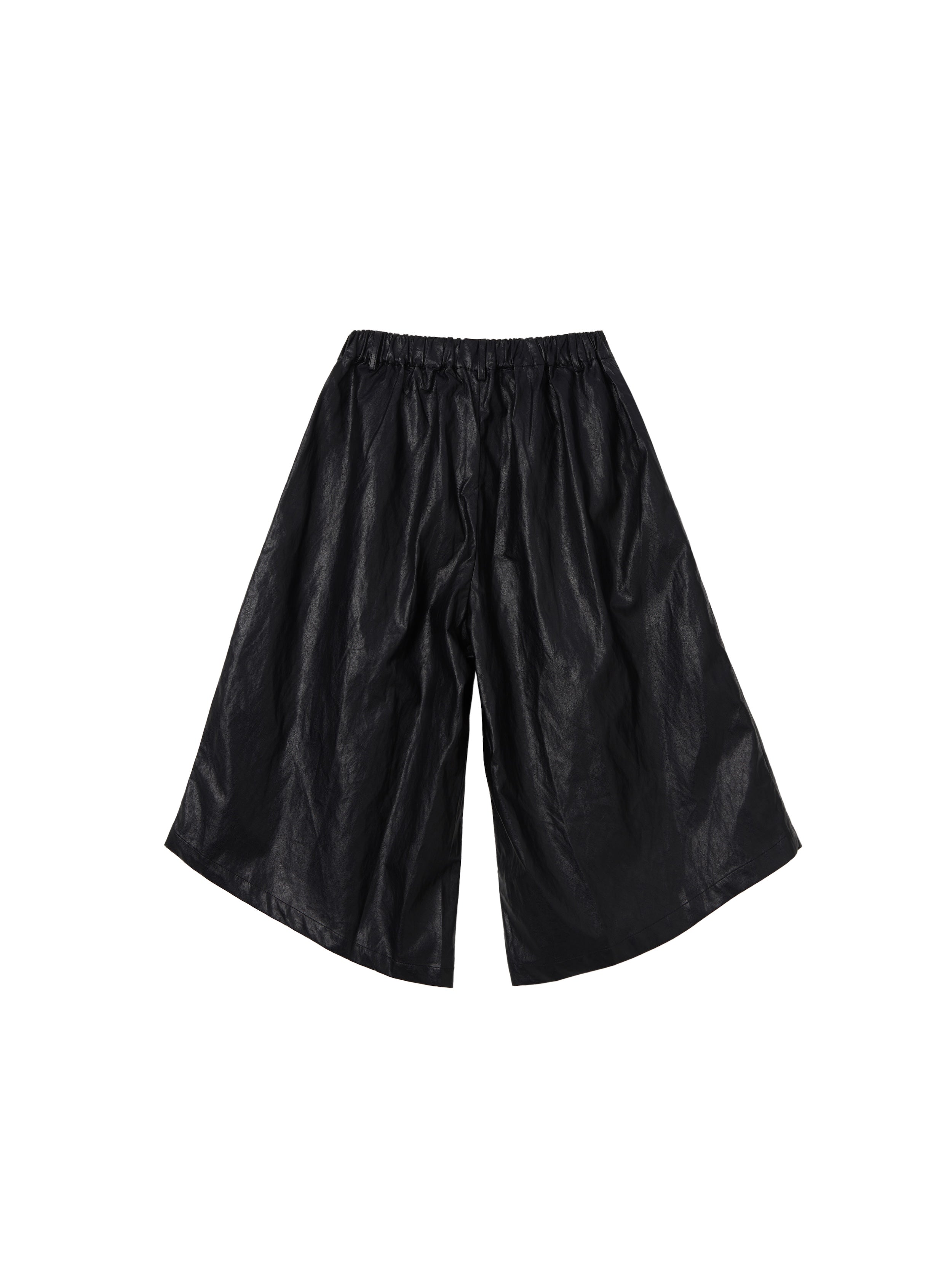 6CRAYON Unisex Black Elastic Waist Spliced Pleated PU Leather Shorts