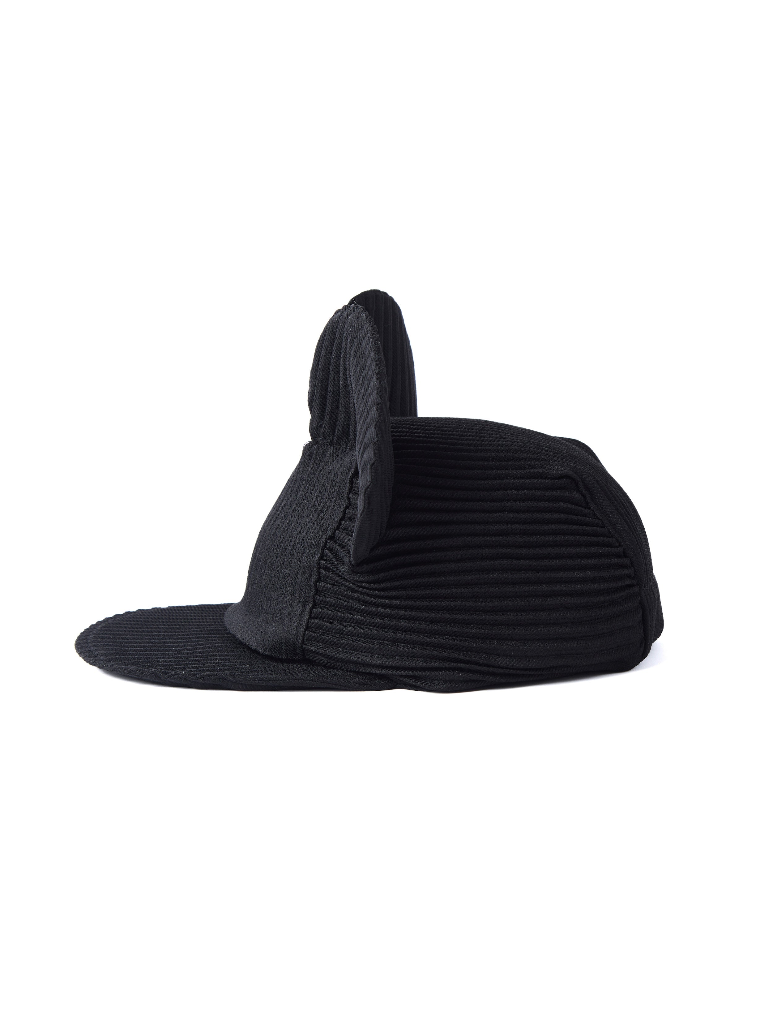 6CRAYON Black Pleated Flat Brim Mickey Cap