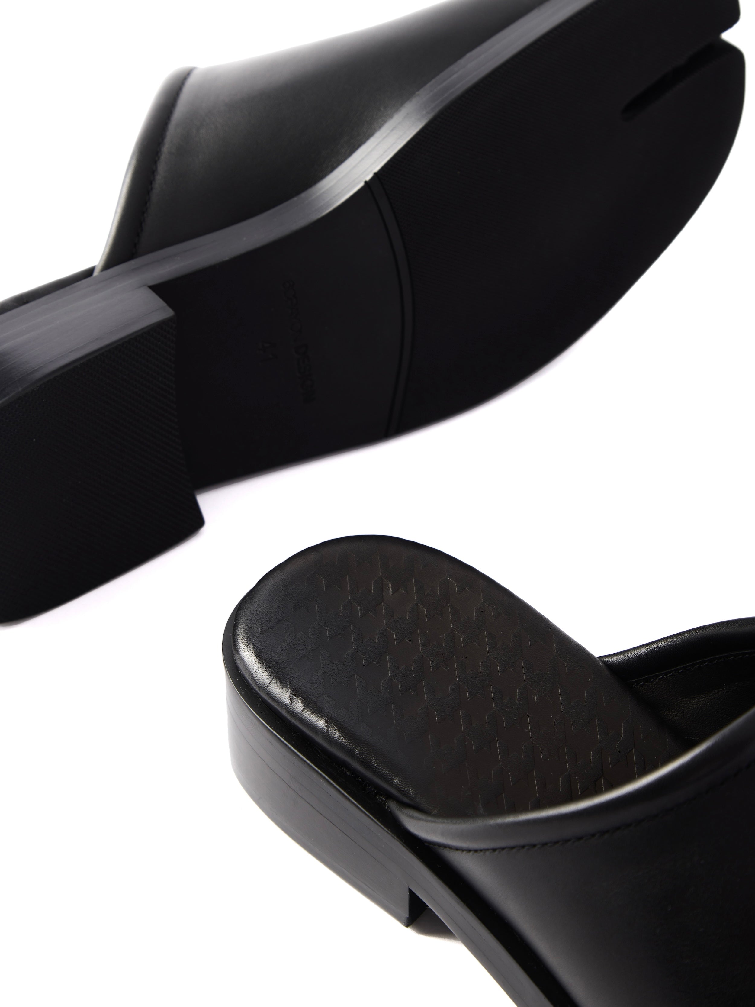 6CRAYON Unisex Black Cow Leather Mule Slides with Tabi Split Toe Cutout & Knot Embellishment