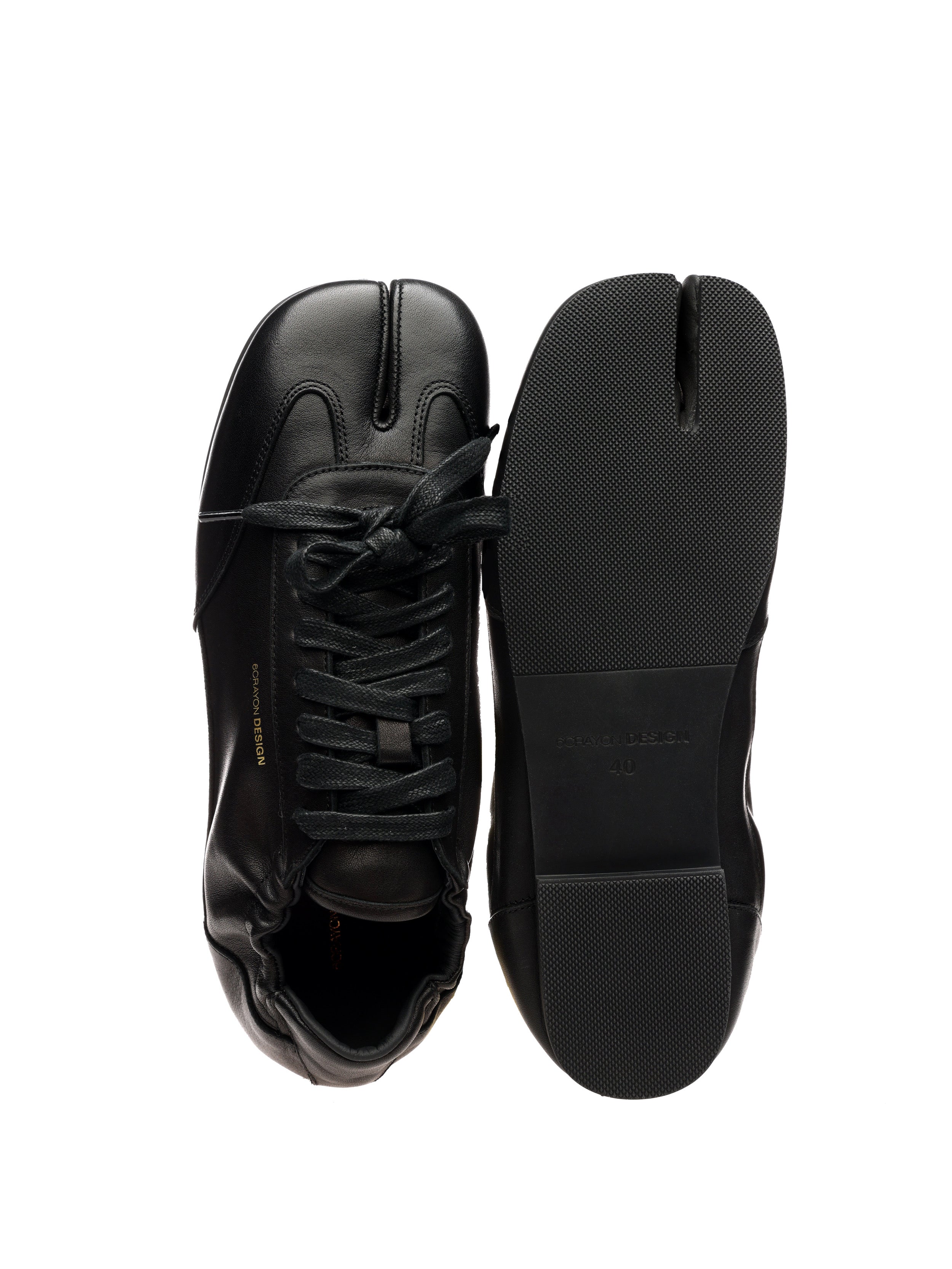 6CRAYON Thin-Sole TABI Sneakers in Waxed Top-Grain Soft Cowhide