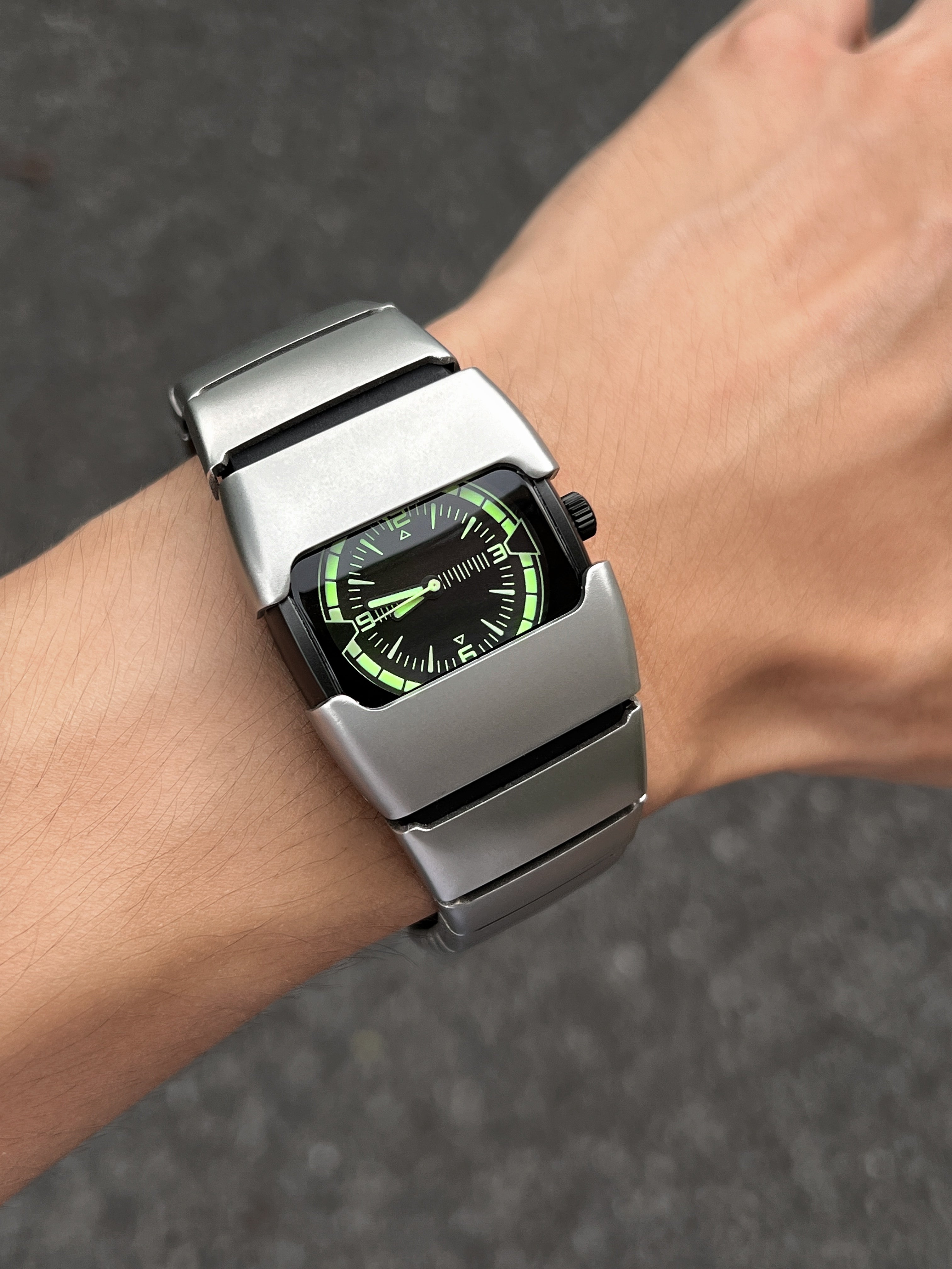 Benlydesign "Retro Futuristic Y2K" X6000