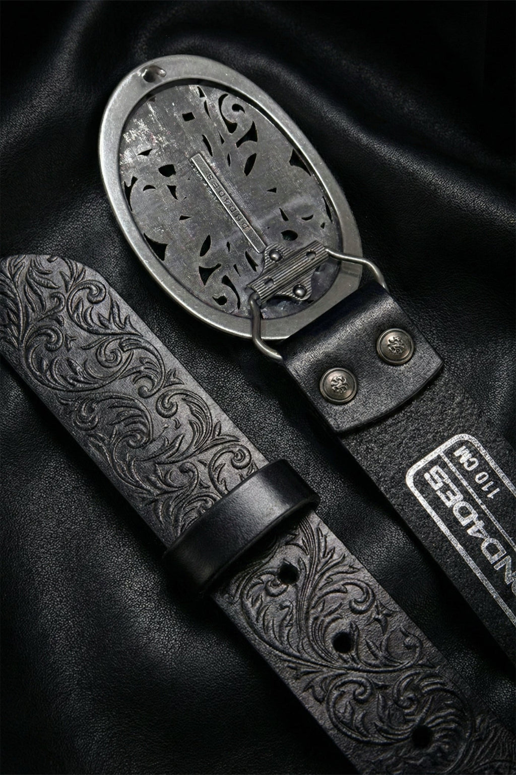 DND4DES Chrome Acanthus Carved Leather Belt